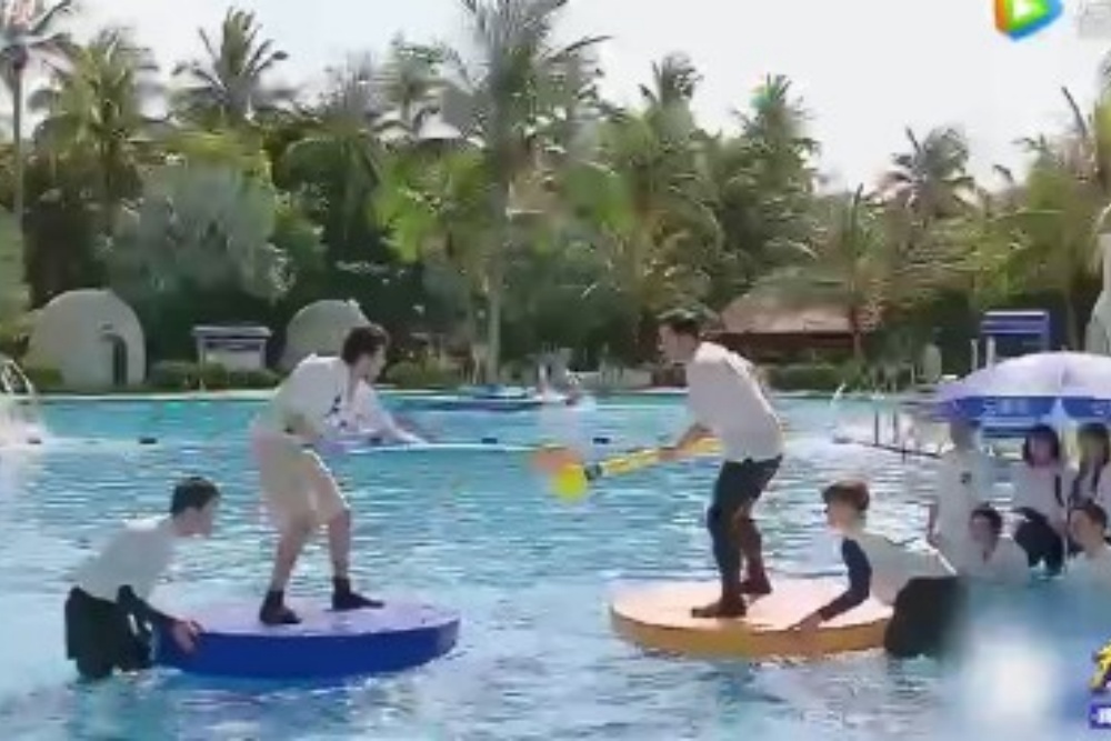水中勇士